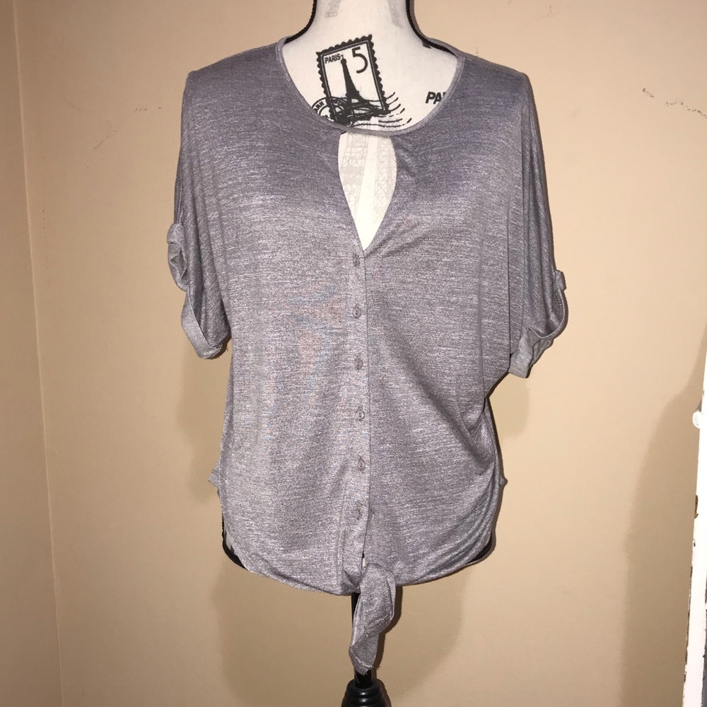 Others Follow Knicks Button Down tie top. NWT